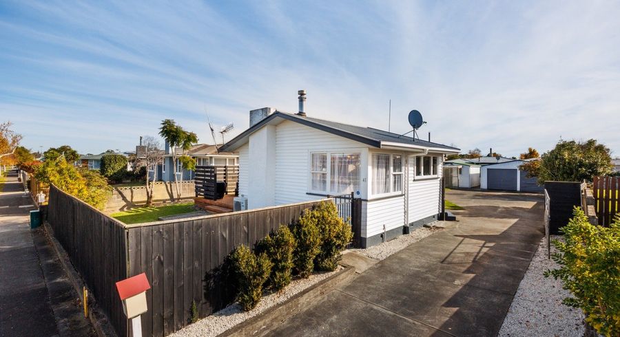  at 41 Holdsworth Avenue, Milson, Palmerston North