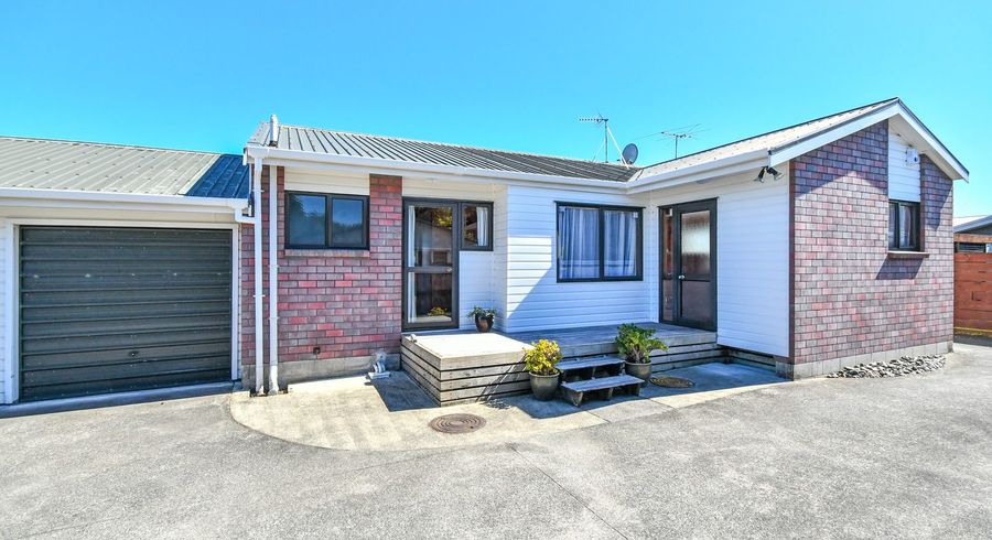  at 1 Titirangi Beach Road, Titirangi, Auckland