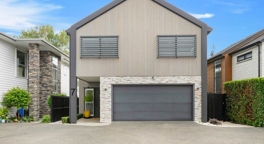  at 7 Tomonga Way, Bucklands Beach, Auckland