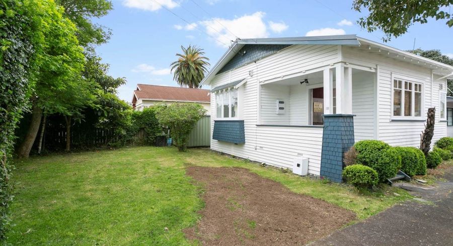  at 3 Hazel Avenue, Mount Roskill, Auckland