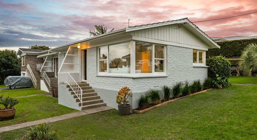  at 1/14 Westwell Road, Belmont, North Shore City, Auckland