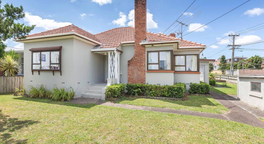  at 1 Memorial Avenue, Mount Roskill, Auckland