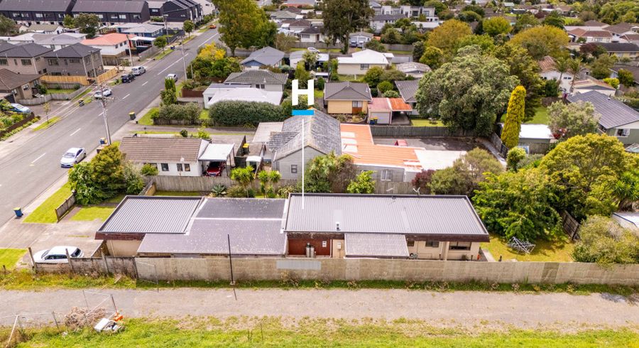  at 130A Bruce McLaren Road, Henderson, Waitakere City, Auckland