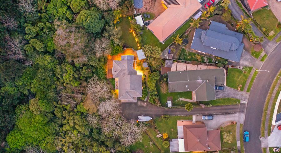  at 23 Pinewood Grove, Botany Downs, Auckland