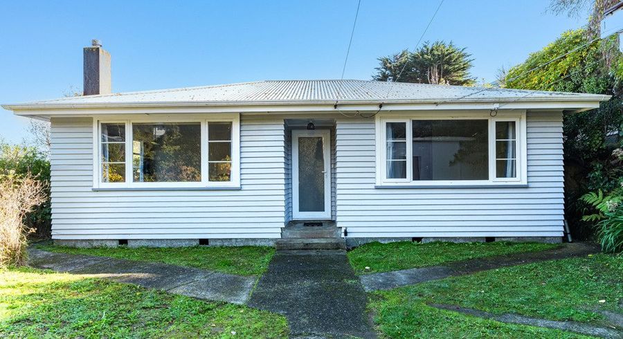  at 15 Kiriwai Road, Paremata, Porirua, Wellington