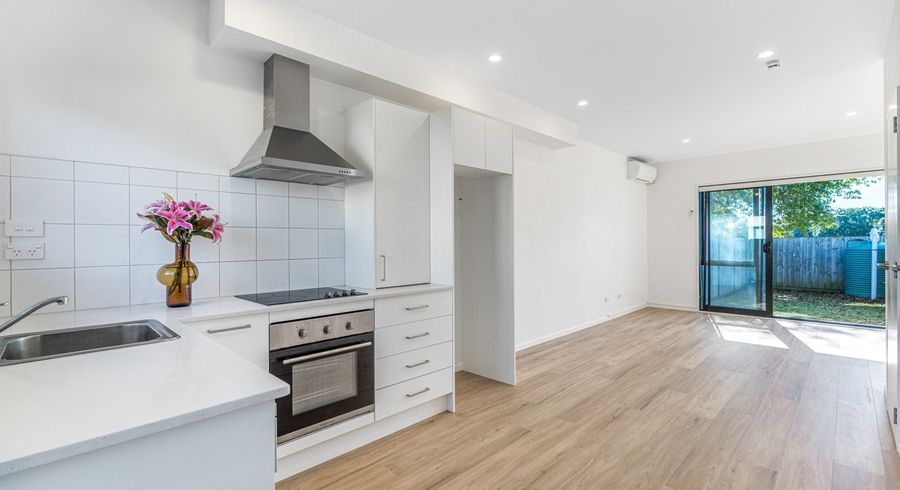  at 13 Eileen Newey Place, Henderson, Waitakere City, Auckland