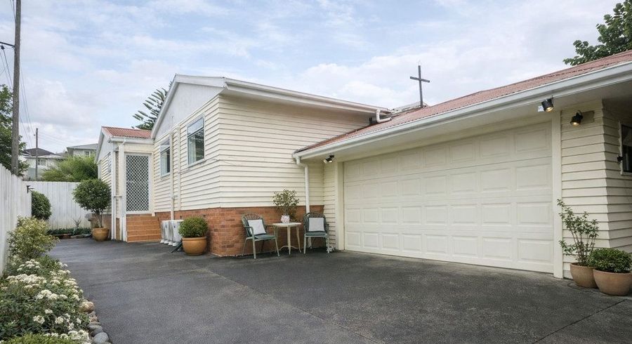  at 26 Valonia Street, New Windsor, Auckland City, Auckland