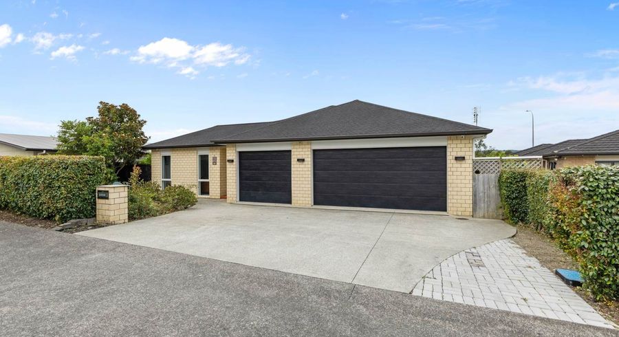  at 32 Cooladerry Place, Rosehill, Papakura, Auckland