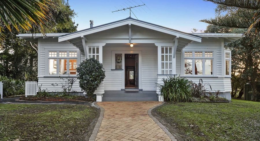  at 390 Bawden Road, Albany