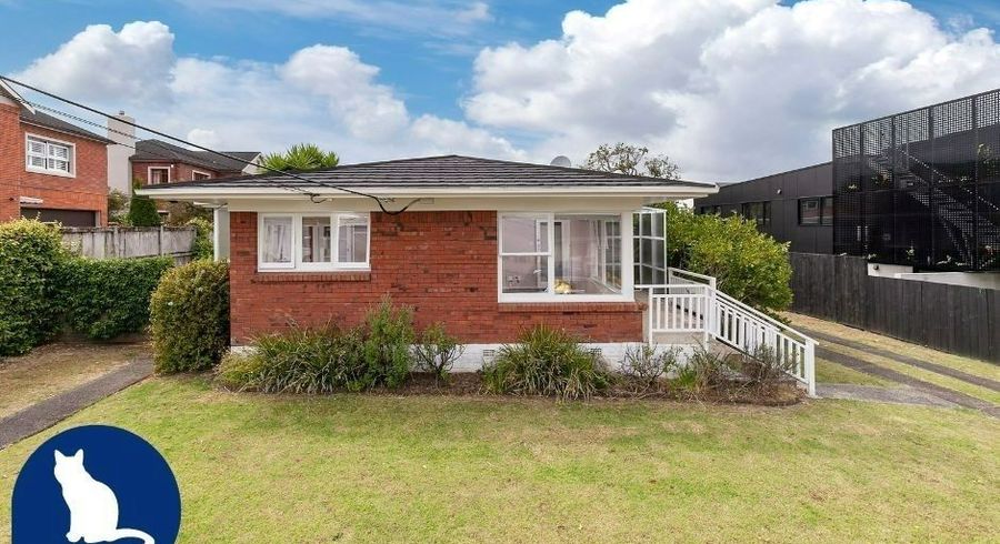  at 1/10 Hororata Road, Hauraki, Auckland