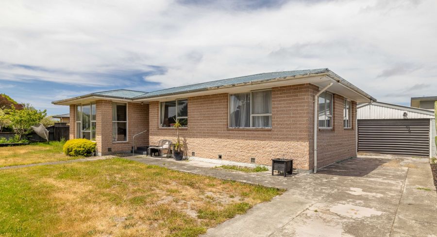  at 4 Woodlands Place, Aranui, Christchurch