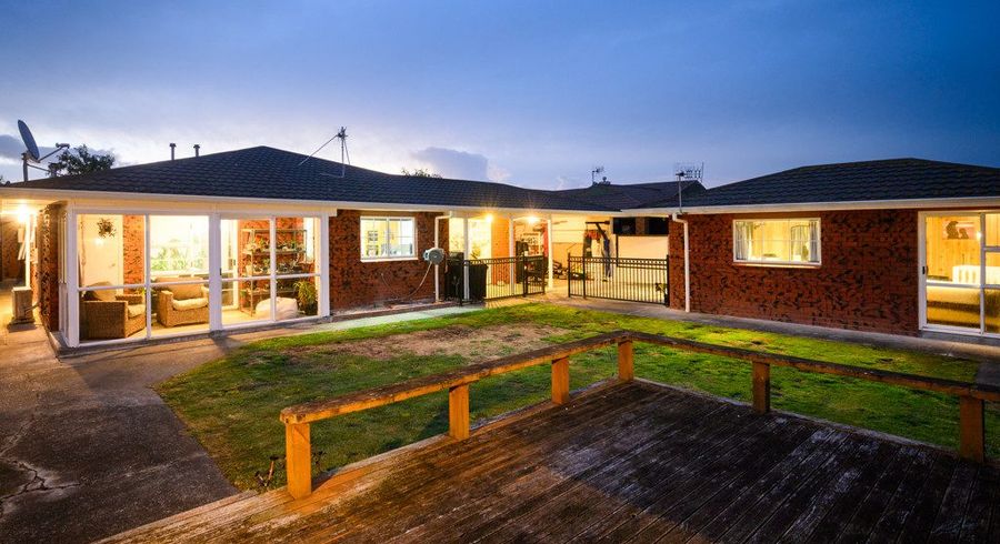  at 6 Grange Place, Milson, Palmerston North, Manawatu / Whanganui