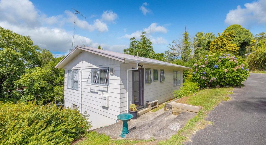  at 21C Resthill Crescent, Glenview, Hamilton
