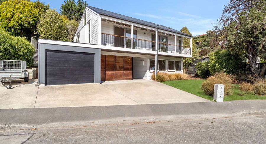  at 19 Gunns Crescent, Cashmere, Christchurch