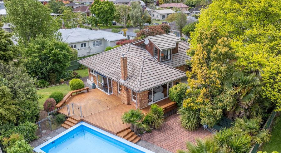  at 9 Prescott Place, Hillcrest, Hamilton
