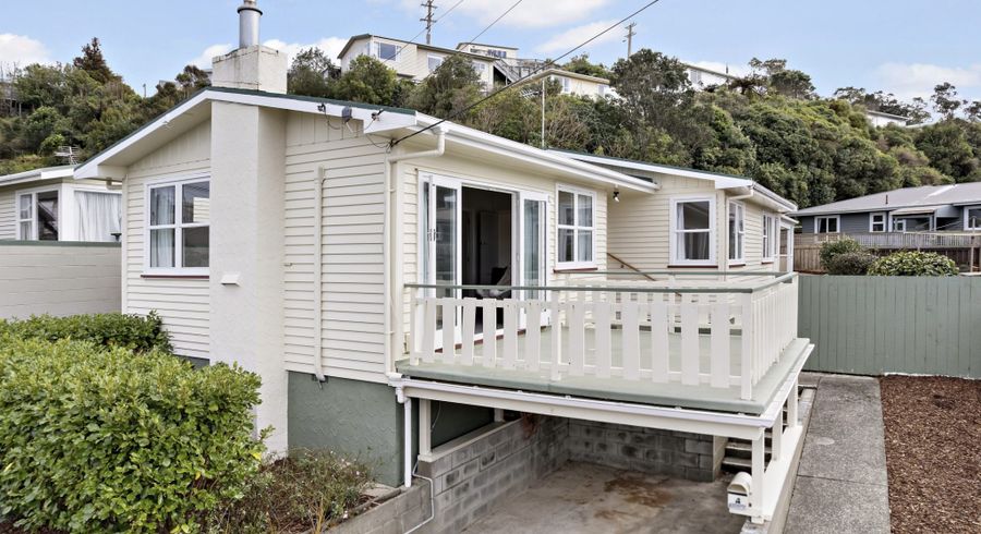  at 4 Cotswold Crescent, Newlands, Wellington, Wellington