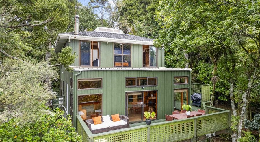 at 18 Tinopai Road, Titirangi, Auckland