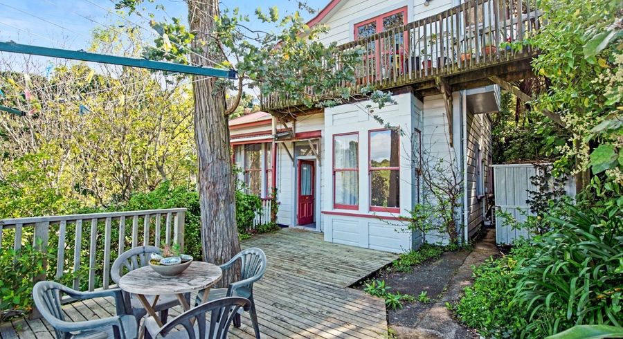  at 15b Mortimer Tce, Aro Valley, Wellington, Wellington