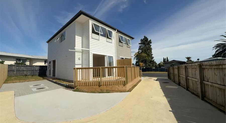  at 41 Wickman Way, Mangere East, Auckland