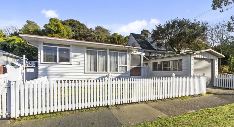  at 5 Bird Grove, Stokes Valley, Lower Hutt, Wellington