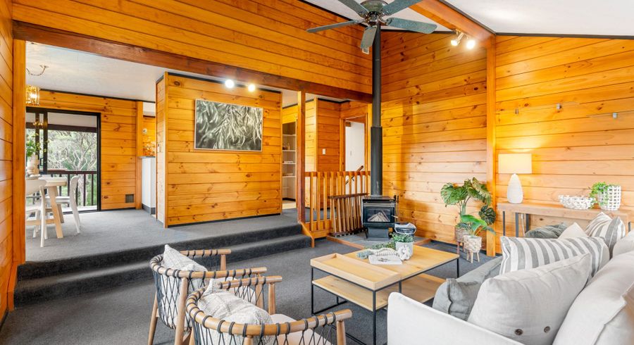  at 4 Ramonda Close, Glenfield, North Shore City, Auckland