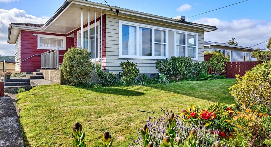  at 10 Walker Avenue, Paremata, Porirua