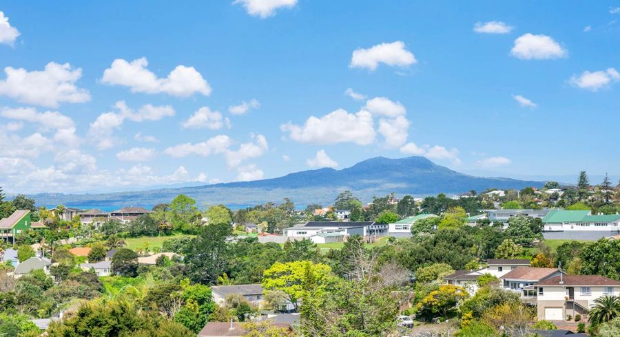  at 300B Glenvar Road, Torbay, Auckland
