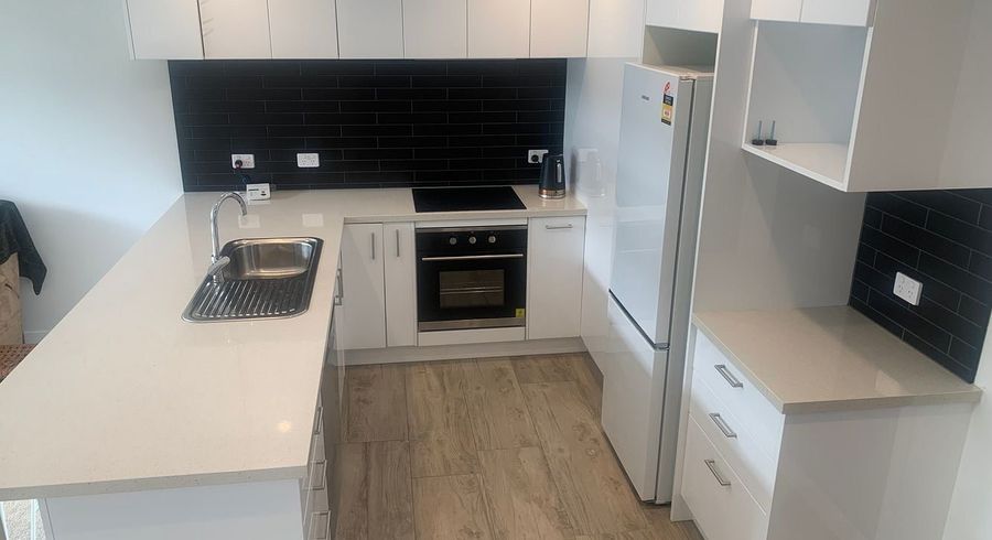  at 2/21 Tireti Road, Titahi Bay, Porirua, Wellington