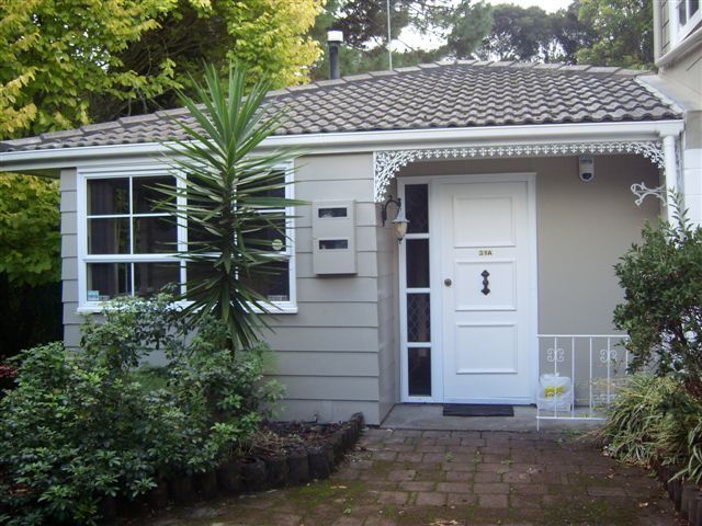  at 31 Gladys Avenue, Glenfield, Auckland