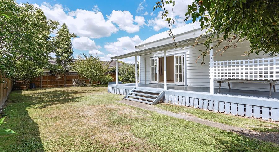  at 76 Albert Street, Hamilton East, Hamilton
