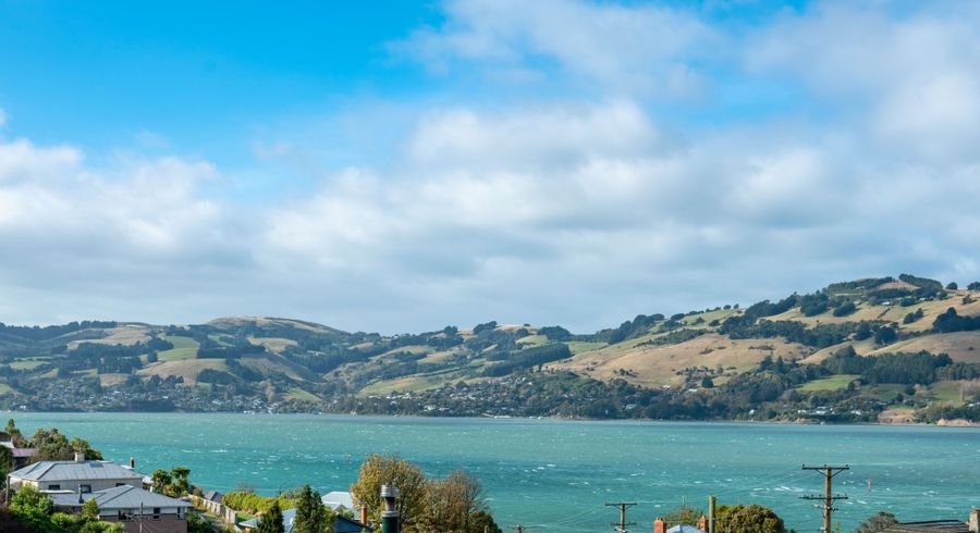  at 12 Athol Place, Ravensbourne, Dunedin