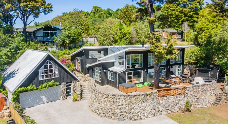  at 27 Carlow Grove, Birchville, Upper Hutt