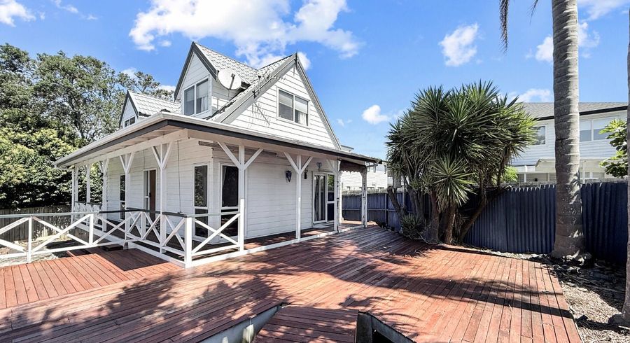  at 118B Hepburn Road, Glendene, Waitakere City, Auckland