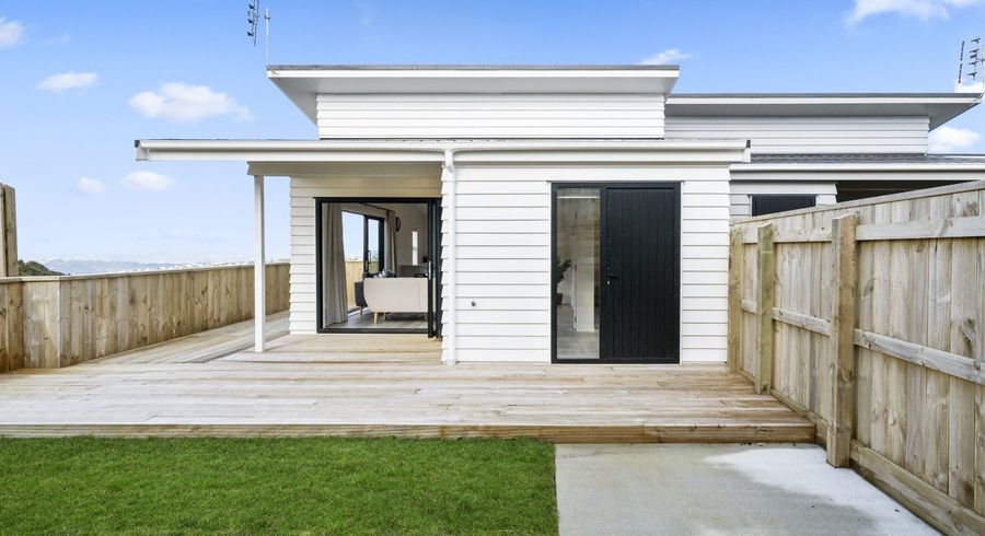  at 4/18A Cathie Place, Karori, Wellington