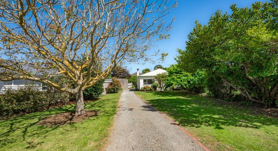  at 16 Dale Road, Raumati South, Kapiti Coast, Wellington