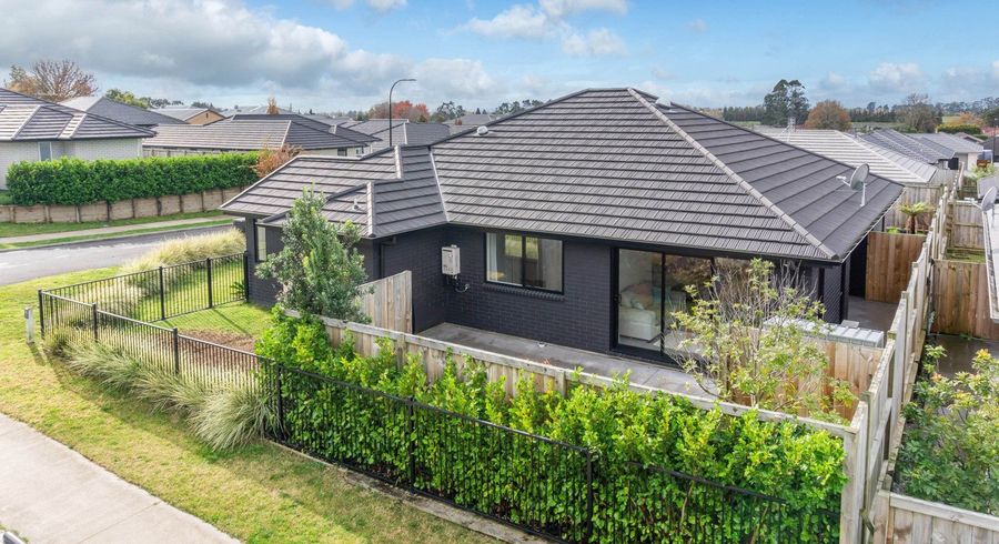  at 1/2 Bostonkip Crescent, Fitzroy, Hamilton