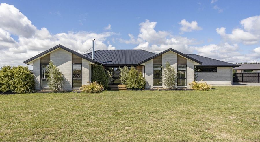  at 14 Braeburn Crescent, Swannanoa, Waimakariri, Canterbury
