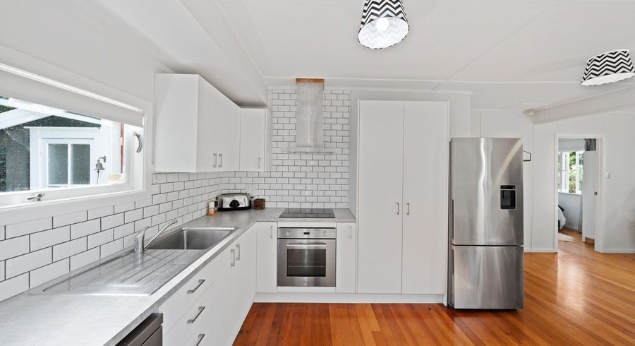  at 13 Kennedy Road, Surfdale, Waiheke Island