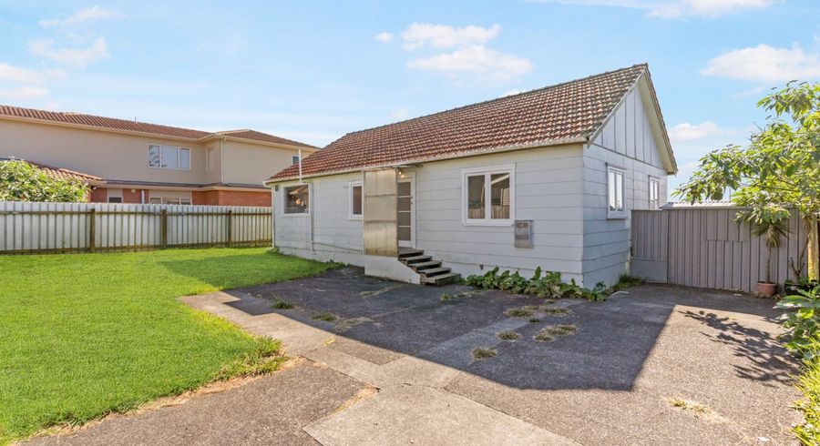  at 43A Garelja Road, Henderson, Auckland