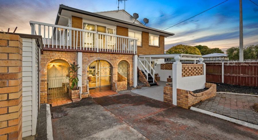  at 1/100 Titirangi Road, New Lynn, Waitakere City, Auckland