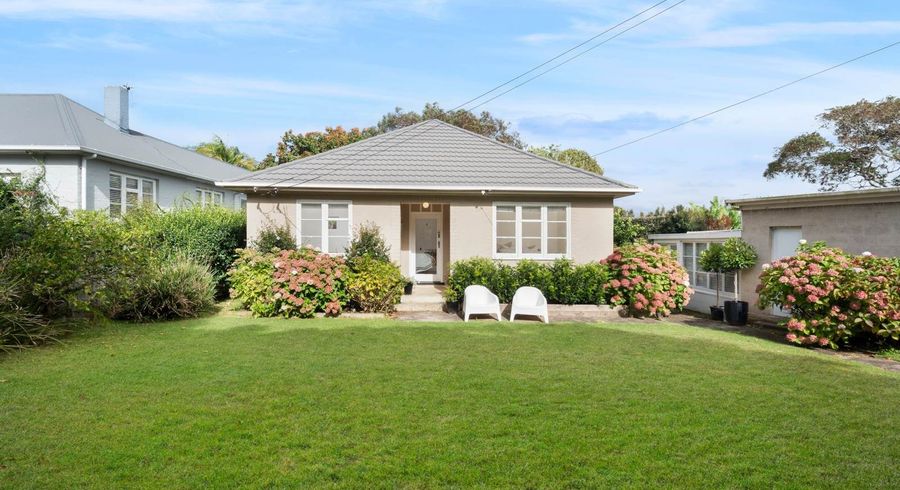  at 35 Fearon Avenue, Mount Roskill, Auckland City, Auckland