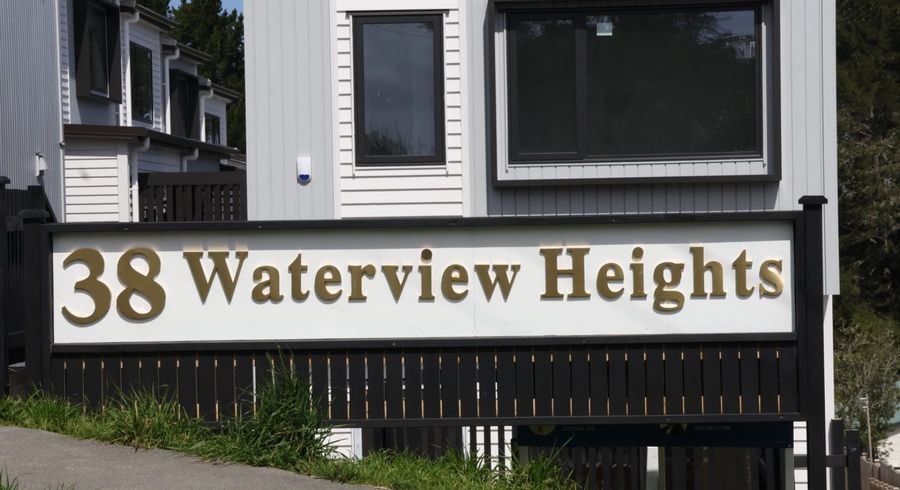  at 3 Bdrm/38 Fairlands Ave, Waterview, Auckland City, Auckland