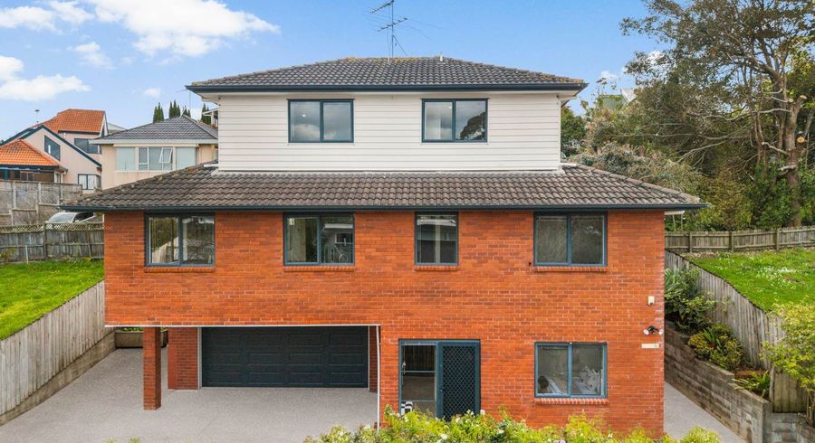  at 2/25 Keldale Place, Forrest Hill, North Shore City, Auckland