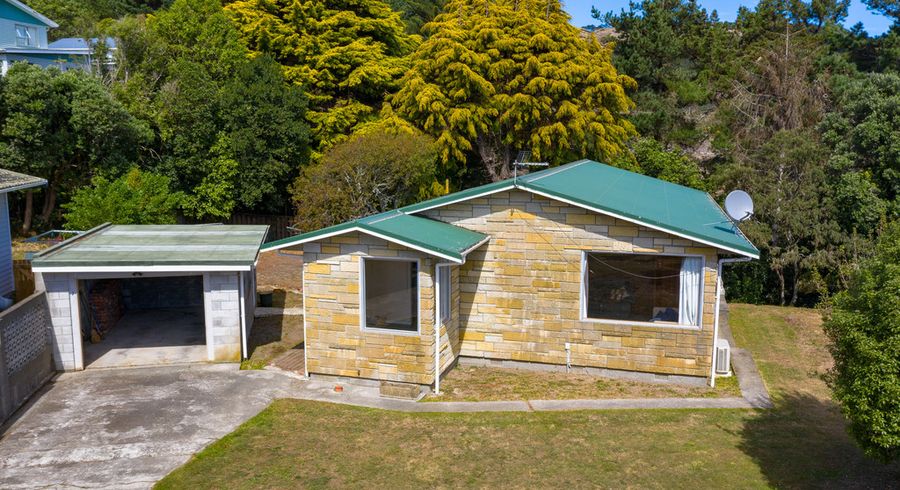  at 7 Ash Grove, Ranui, Porirua