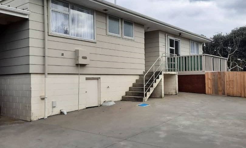  at 84a Greenslade Cres, Northcote, North Shore City, Auckland