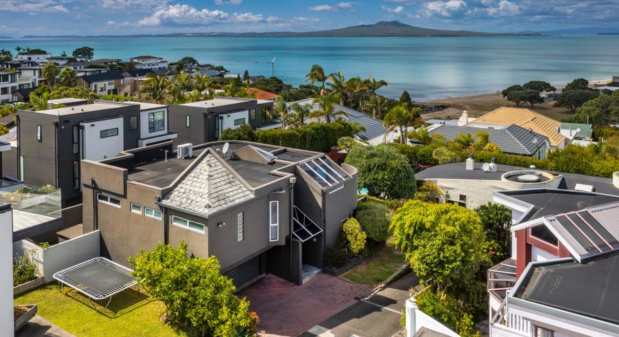  at 1/20 Marama Street, Castor Bay, Auckland