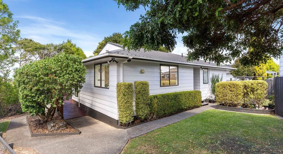  at 2/63A Colwill Road, Massey, Waitakere City, Auckland