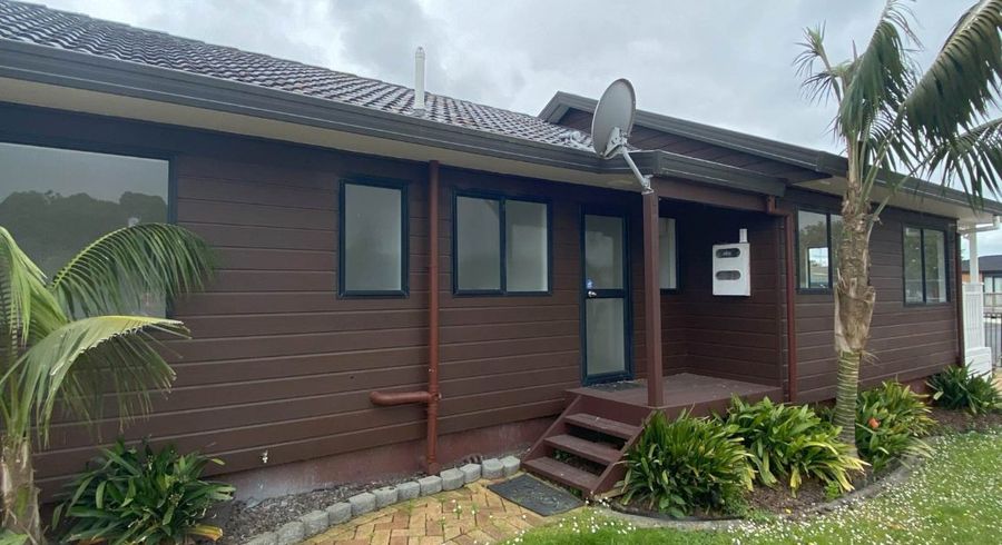  at 38 Heathridge Place, Burswood, Auckland