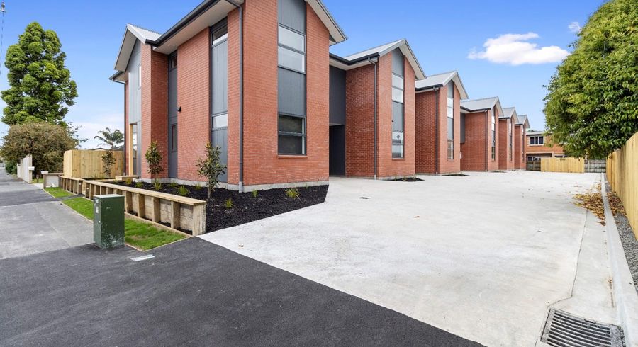  at 1/5 Ford Street (Room D), Hamilton East, Hamilton, Waikato