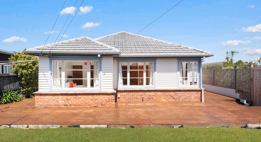  at 448 Hillsborough Road, Mount Roskill, Auckland City, Auckland